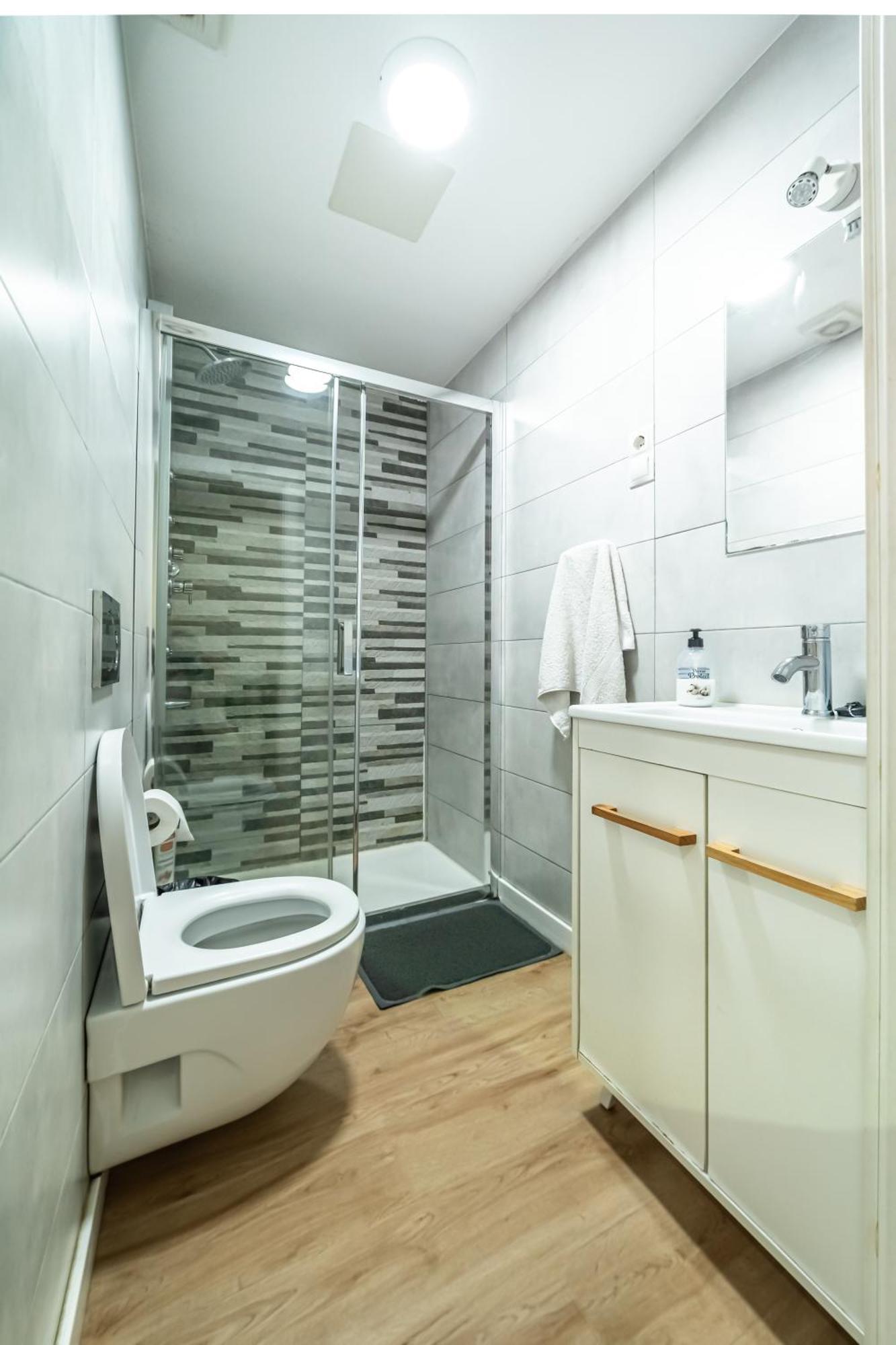 New Flat , Modern , Wifi, 10Min Sol, 5 Reina Sofia Apartment Madrid Ngoại thất bức ảnh