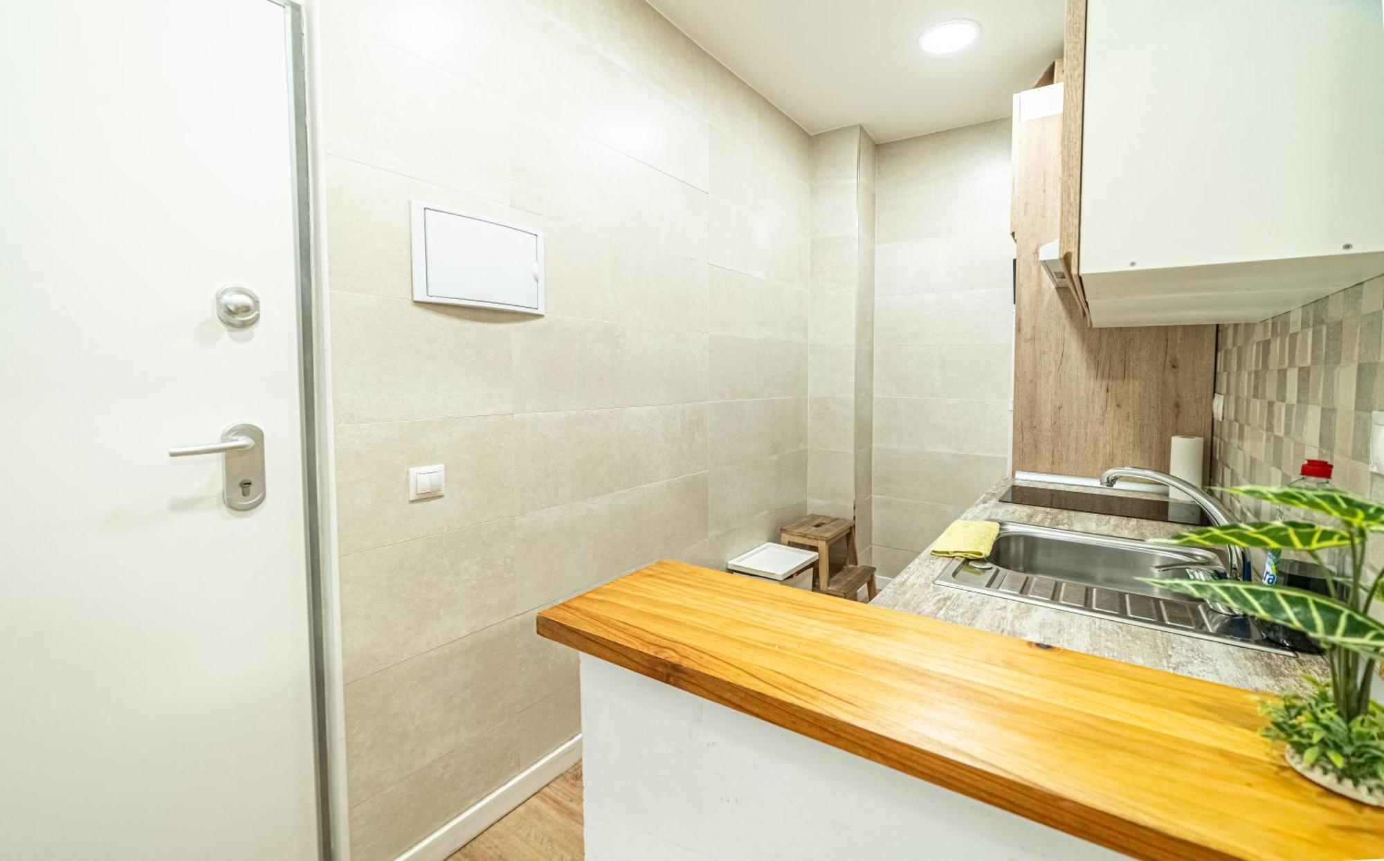 New Flat , Modern , Wifi, 10Min Sol, 5 Reina Sofia Apartment Madrid Ngoại thất bức ảnh