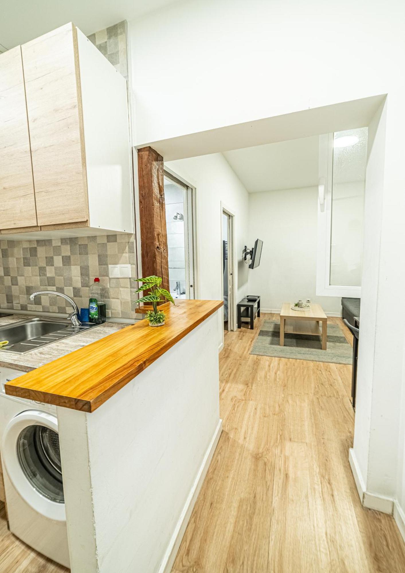 New Flat , Modern , Wifi, 10Min Sol, 5 Reina Sofia Apartment Madrid Ngoại thất bức ảnh